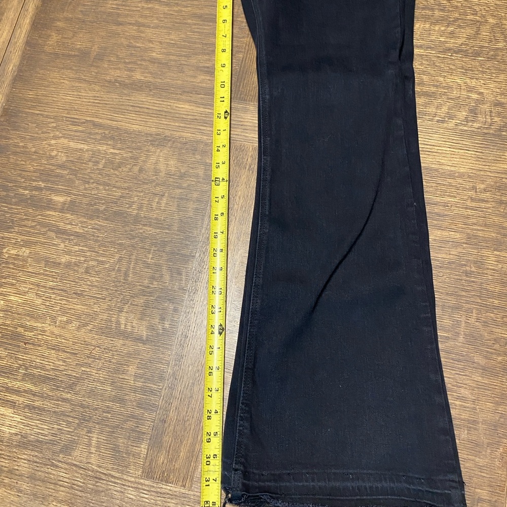 Old Navy Women's Straight Leg Black Jeans